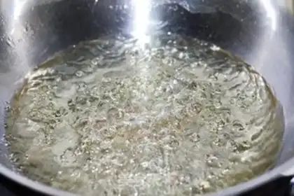 Make Double-coloured broccoli step 1