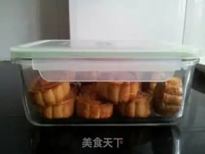 Make ♪ Chestnut green bean moon cake ♪ step 11