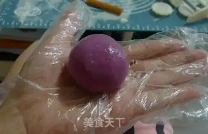 Make Scrambled mooncake step 8