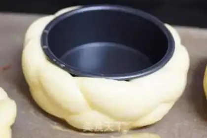 Make Fruit basket bread step 6