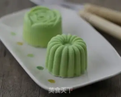 Make Chocolate ice cream mooncake step 5