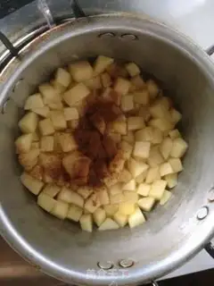 Make Peach apple pie step 4