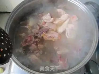Make Pumpty chicken with mushrooms step 4