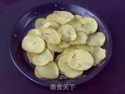 Make Rosemary baked potato chips step 6