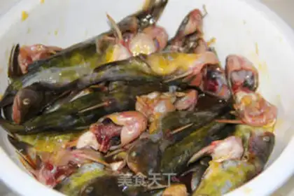 Make Garlic yellowfish step 0