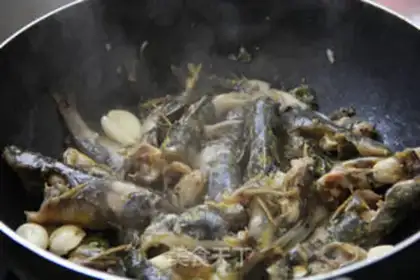 Make Garlic yellowfish step 2