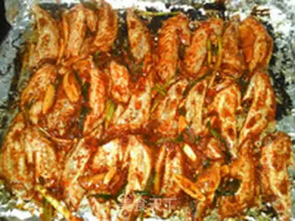 Make Hot chicken wings step 9