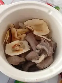 Make Coconut stew, pig heart, coconut step 4