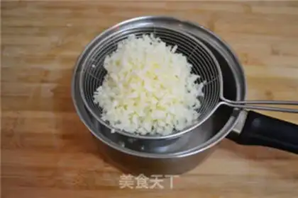 Make Crystal shrimp dumplings step 2