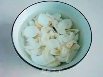Make Soya lilies step 1