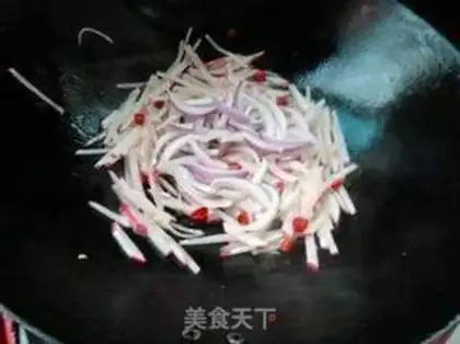 Make Onion fried radish step 4