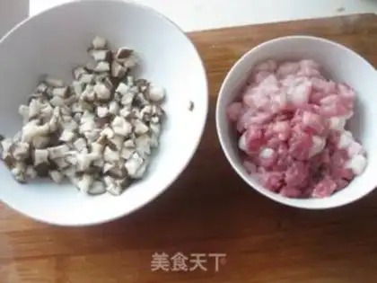 Make A meat bag with mushroom sauce step 2
