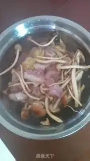 Make Tea, mushroom, bone soup step 2