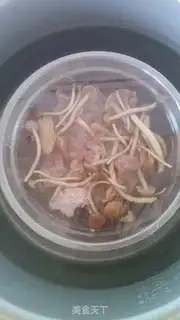 Make Tea, mushroom, bone soup step 3