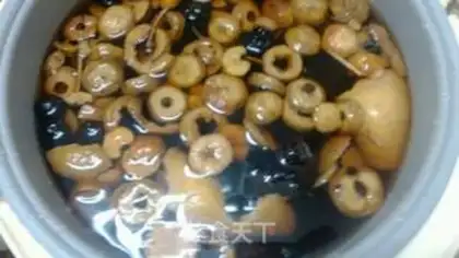 Make Sour plum soup step 1