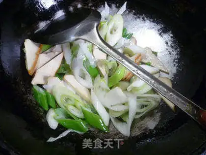 Make Scrambled sausages onions step 5