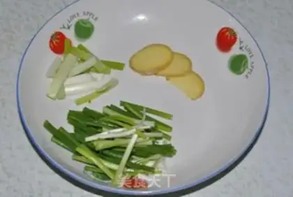 Make Crabs with ginger step 1