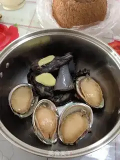 Make Coconut juice for abalone chicken step 0