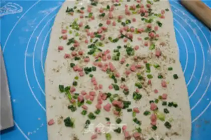 Make Precious ham onion rolls step 10