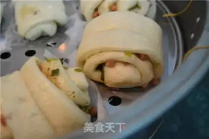 Make Precious ham onion rolls step 15