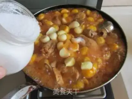Make Chicken with chestnuts in the private room step 9