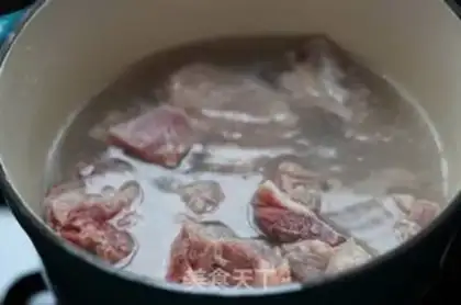 Make Silver ear bone soup step 1