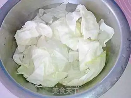 Make Biscuit cabbage bun step 3