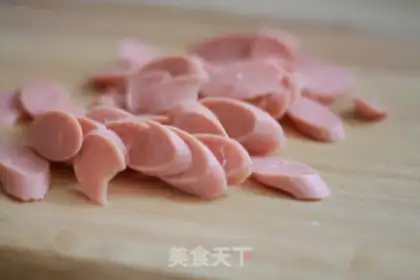 Make Cucumber ham and sausage step 0