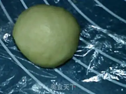 Make Sioux five-man ham moon cake step 9