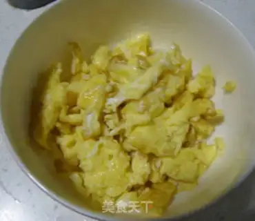 Make Pumpkin-mucked eggs step 6