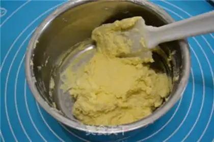 Make Greek ball step 3