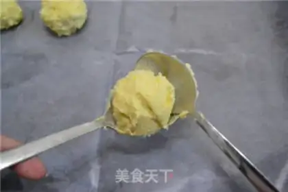 Make Greek ball step 5