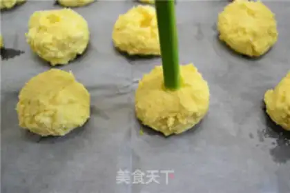 Make Greek ball step 7