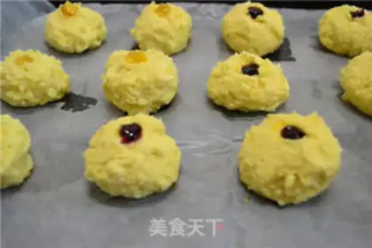 Make Greek ball step 8