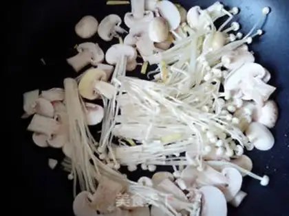 Make Twin mushroom salmon step 7