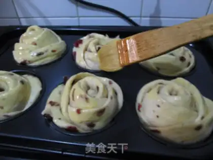 Make Cranberry rose rolls step 15