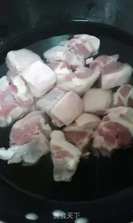 Make Quail egg red pork step 0