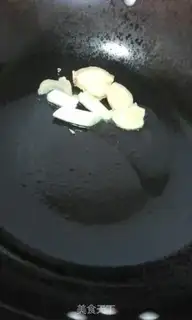 Make Quail egg red pork step 3