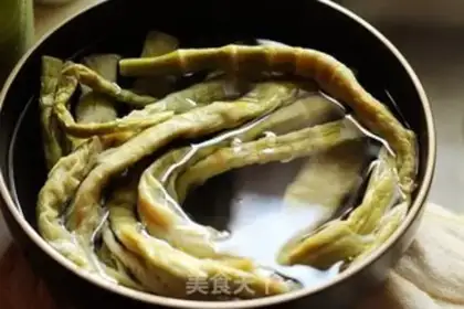 Make Old duck-tip soup step 0