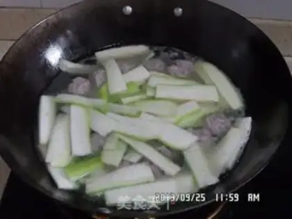 Make Meatball melon soup step 2