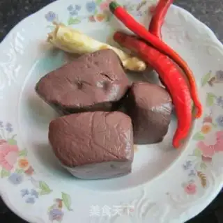 Make Paprika ginger pig blood step 0