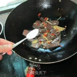 Make Paprika ginger pig blood step 3