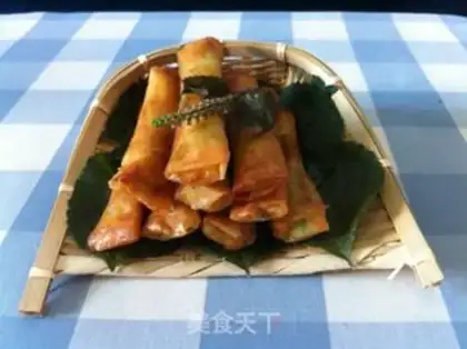 Make Pumpkin Spring Roll step 7