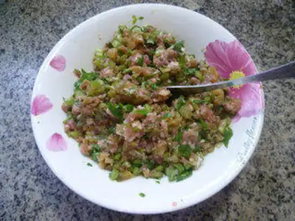 Make Celery pork dumplings step 6