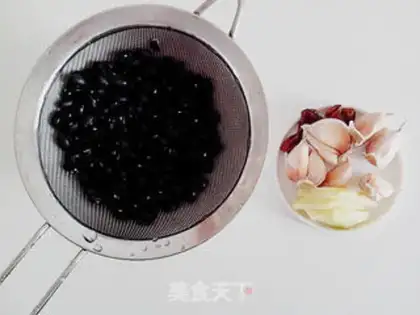 Make Black Bean Pork Hand step 4