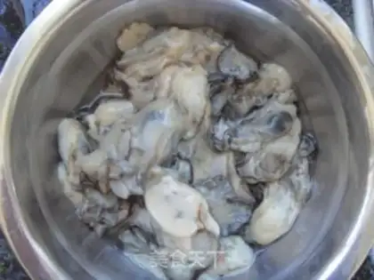 Make Oyster tofu soup step 0