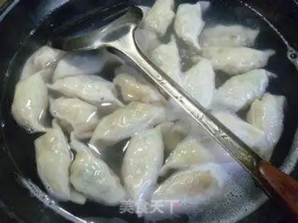 Make Celery pork dumplings step 11