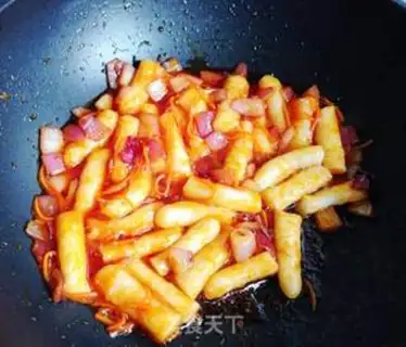 Make Hot fried rice cake step 14