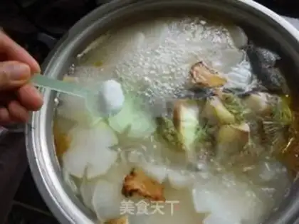 Make Black fish and radish turn around step 8