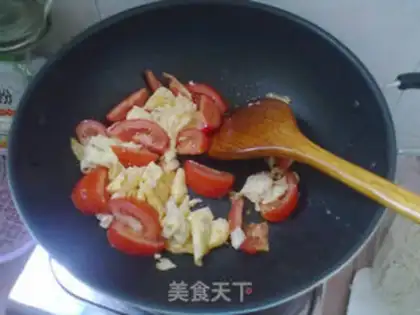 Make Tomato egg noodles step 7